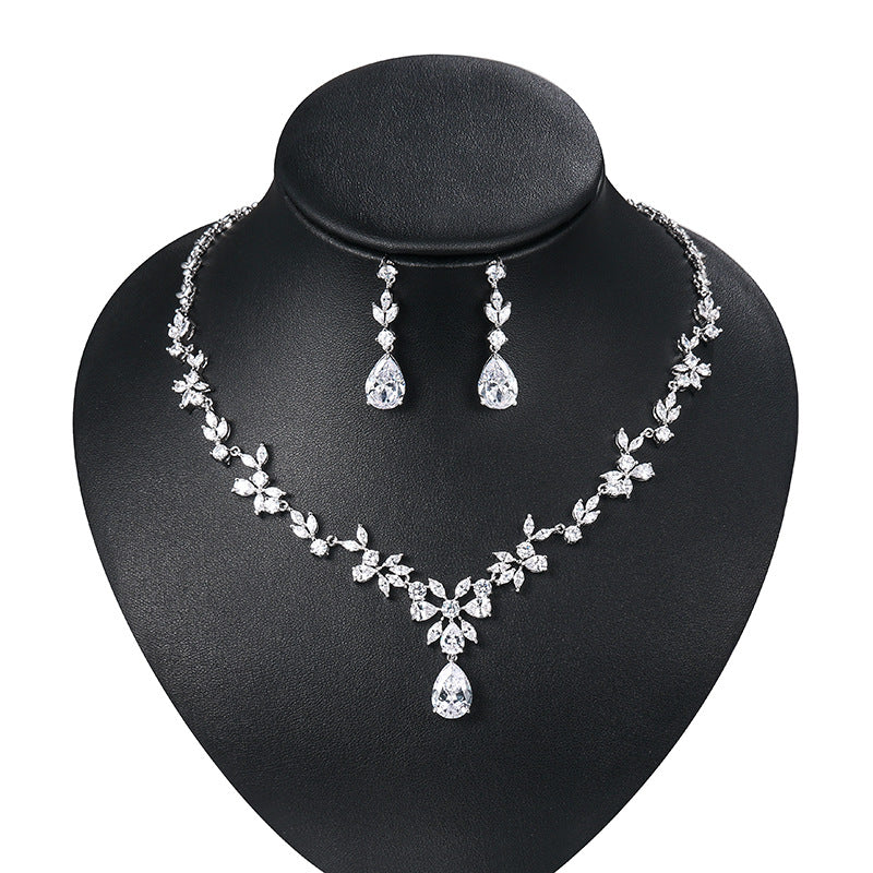 Crystal Bridal Necklace & Earrings Set | Elegant Wedding Jewelry for Brides