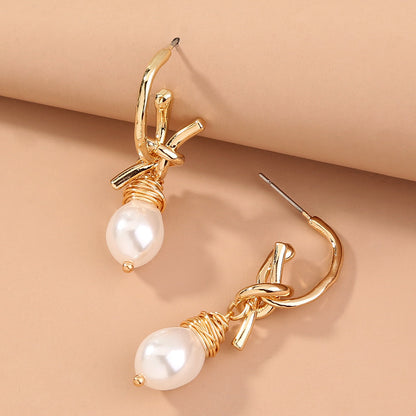 Knotted Hand-wrapped Pearl Earrings Jewelry Earrings C-shaped Simple And Versatile Elegant Earrings