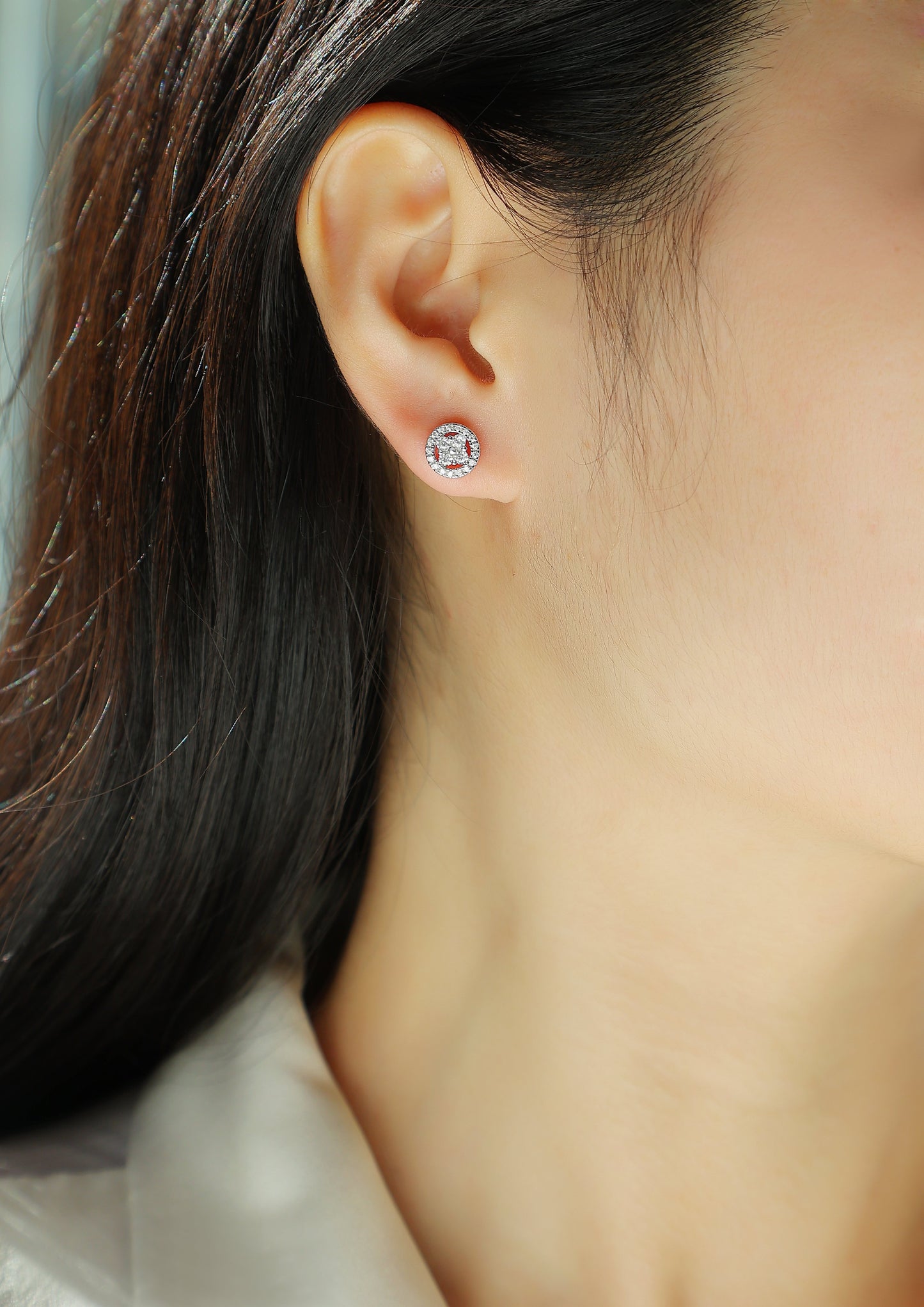 Silver Osmanthus Moissanite Stud Earrings | Platinum-Plated S925 Sterling Silver