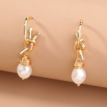 Knotted Hand-wrapped Pearl Earrings Jewelry Earrings C-shaped Simple And Versatile Elegant Earrings