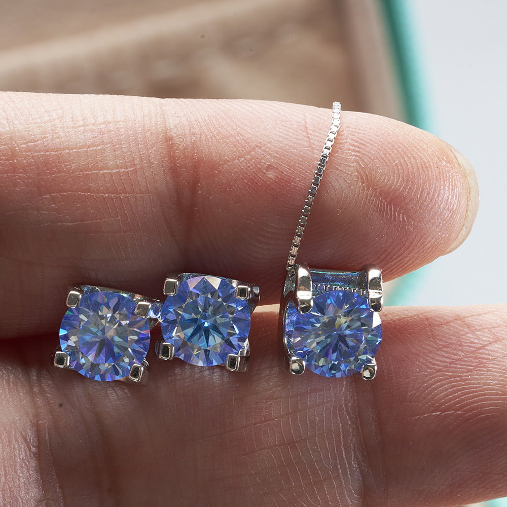 Moissanite Bull Head Stud Earrings | S925 Sterling Silver Four-Claw Design