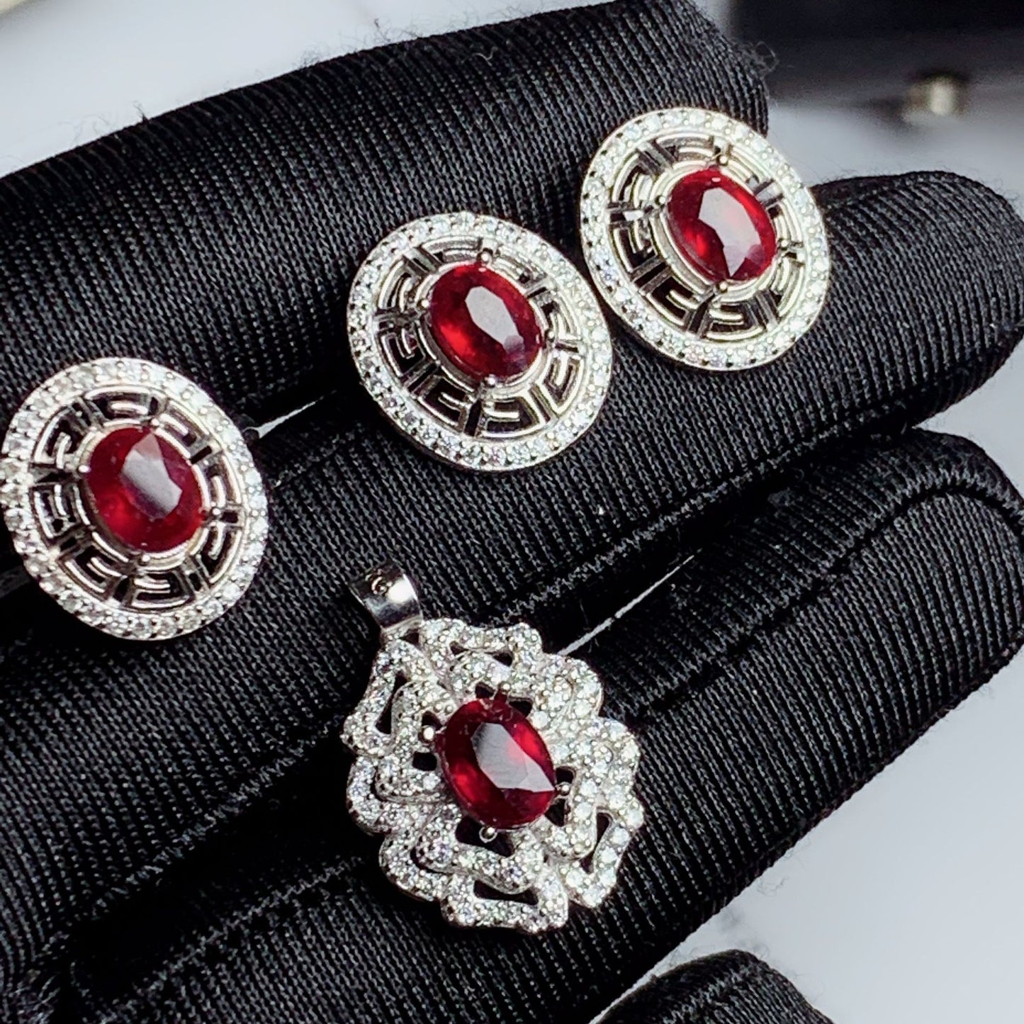 925 Sterling Silver Inlaid Ruby Jewelry Set | Elegant Gemstone Collection