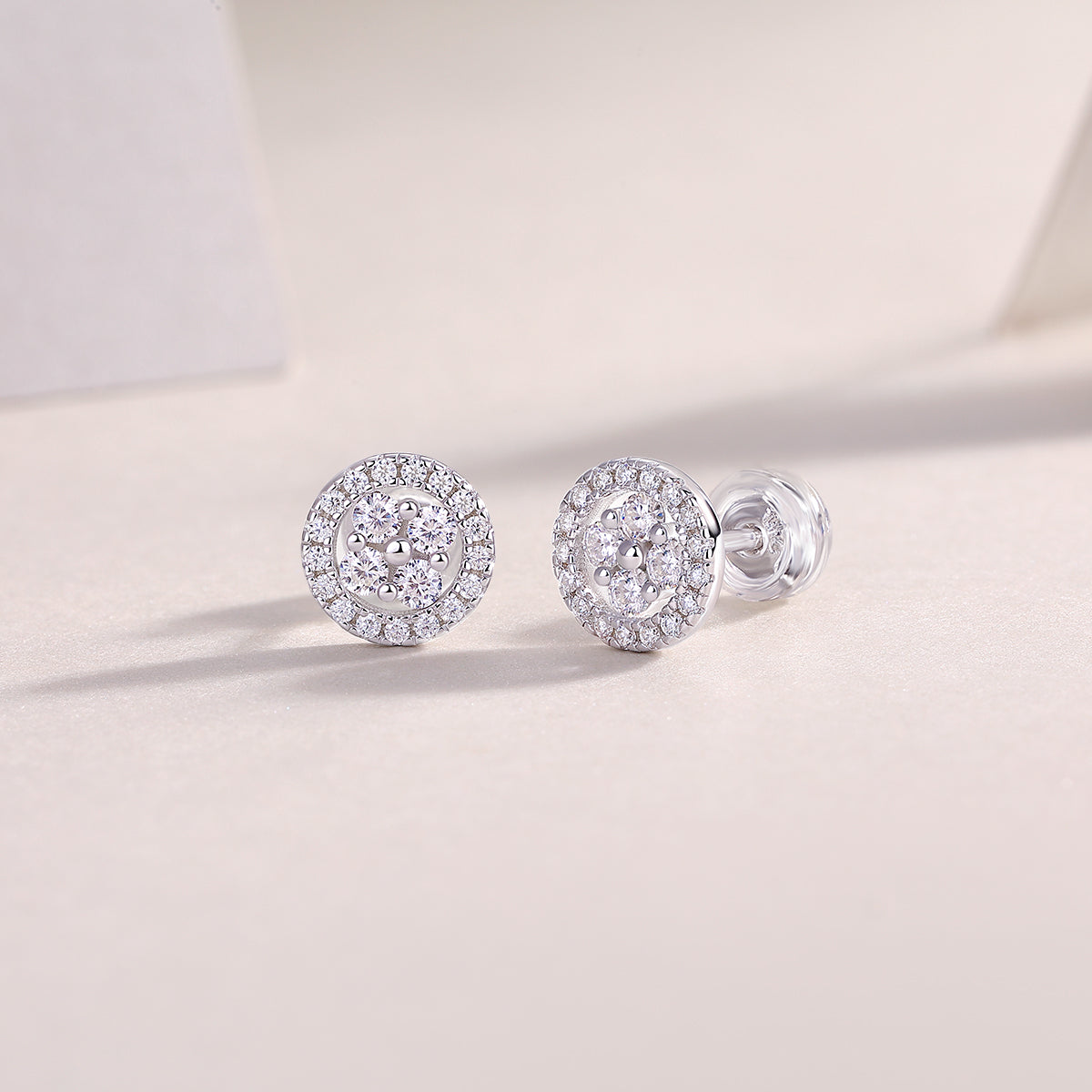 Silver Osmanthus Moissanite Stud Earrings | Platinum-Plated S925 Sterling Silver