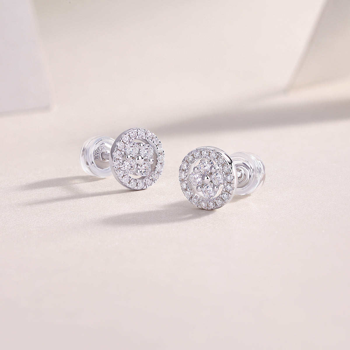 Silver Osmanthus Moissanite Stud Earrings | Platinum-Plated S925 Sterling Silver